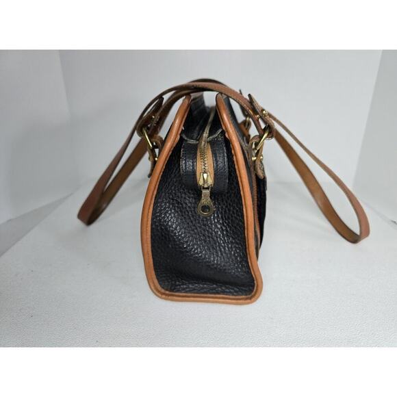 Vintage Dooney & Bourke USA Black Tan AWL Leather Shoulder Bag Tote Purse - Picture 14 of 16
